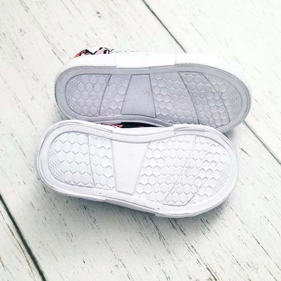 Kids Disney Parks Sneakers - Picture 4 of 6